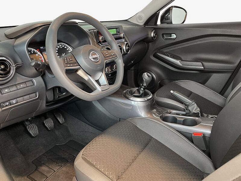 Nissan Juke 1.0 DIG-T  84 kW, 5-türig